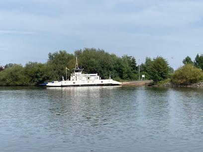River view near Frankfurt Hainburg Exterior foto